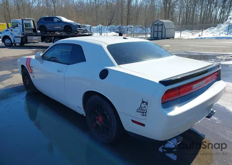 2010 Dodge Challenger Se z USA, uszkodzony, nr VIN 2B3CJ4DV8AH103740